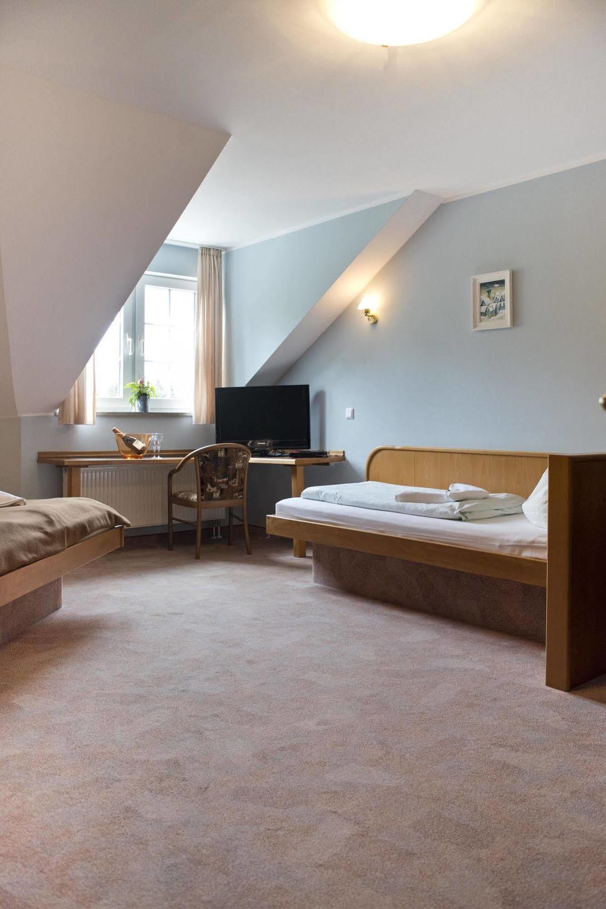 Rennsteighotel Herrnberger Hof Neuhaus am Rennweg Esterno foto